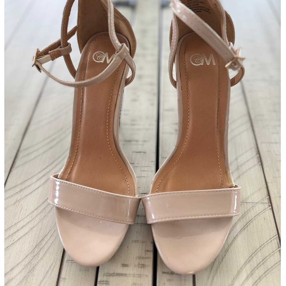 C- 009- Comfortview GM Nude Patent Ankle Strap Stiletto Heels Size 8M Iconix